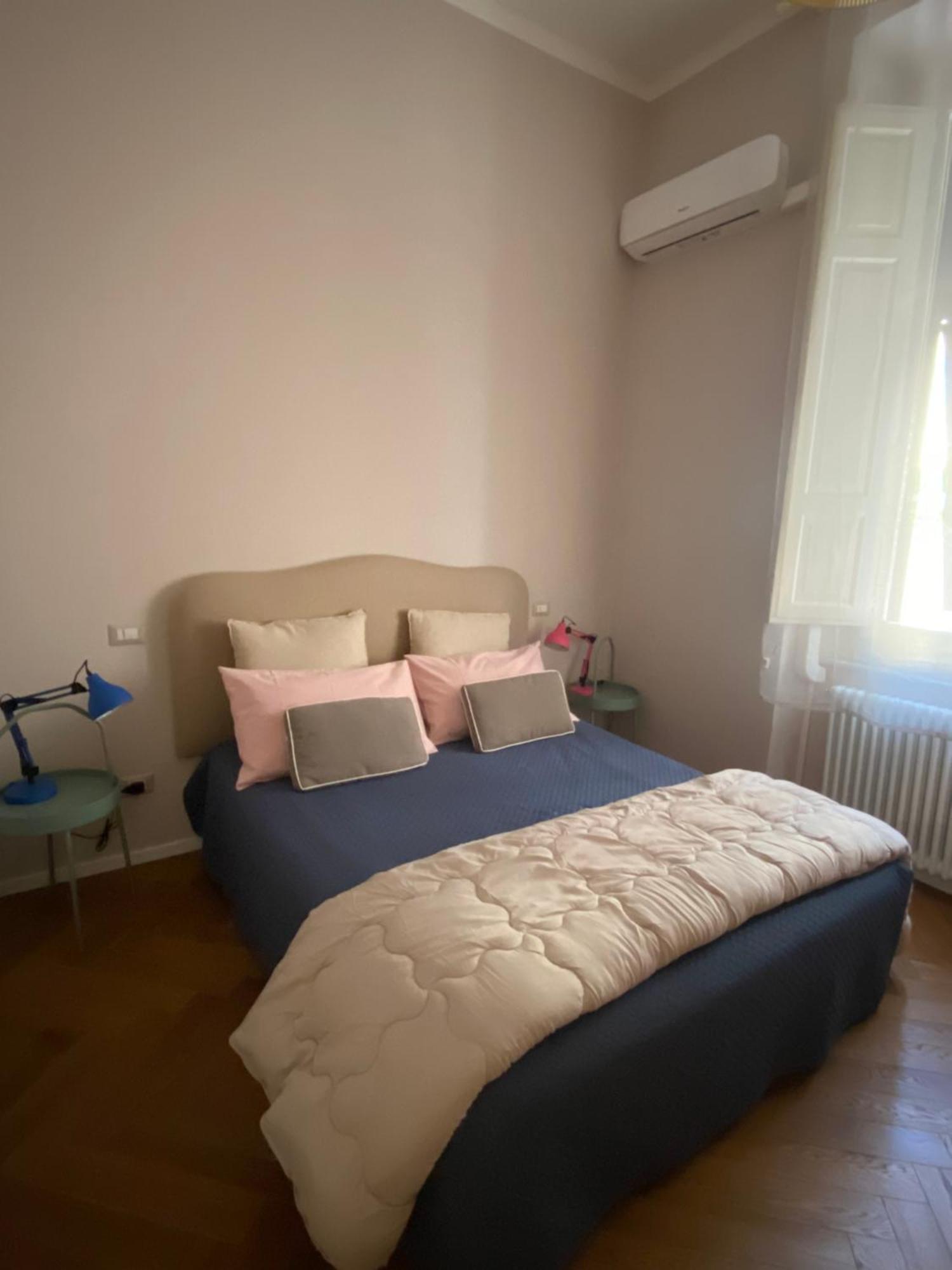 Acquaviva Apartments Ливорно Экстерьер фото